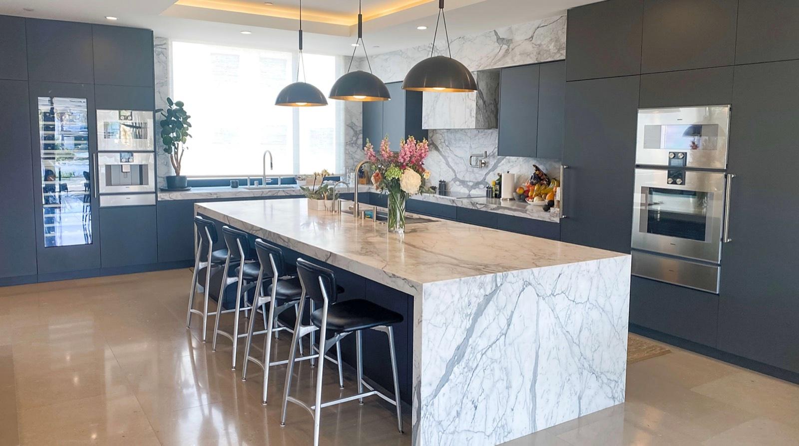 S's Modern Marina View Home — photo 7