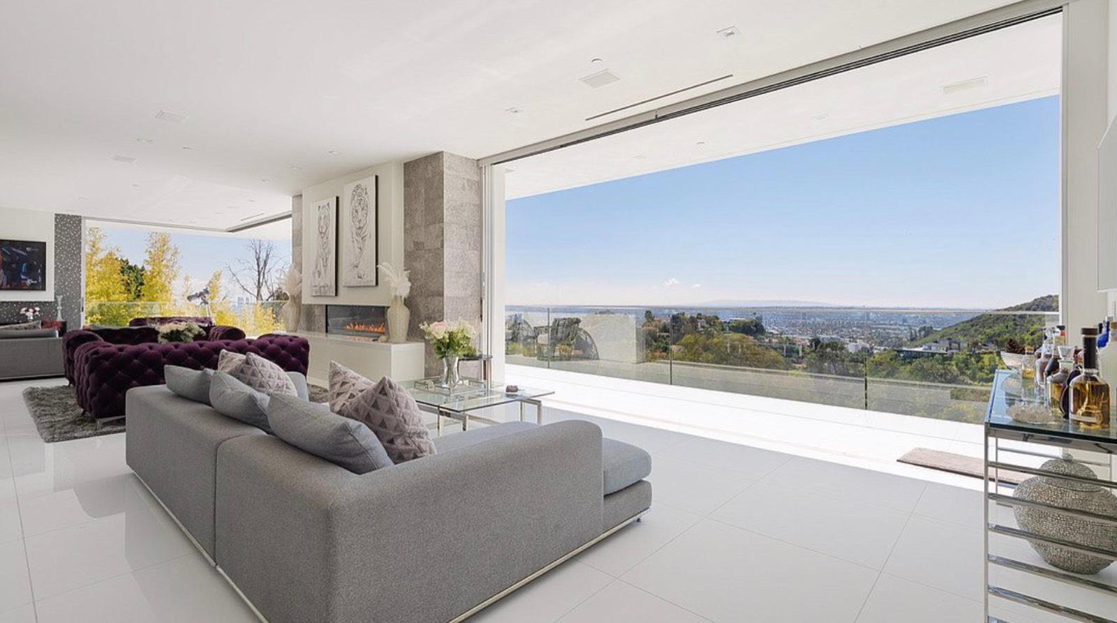 S's Mulholland Drive Modern Beauty — photo 8