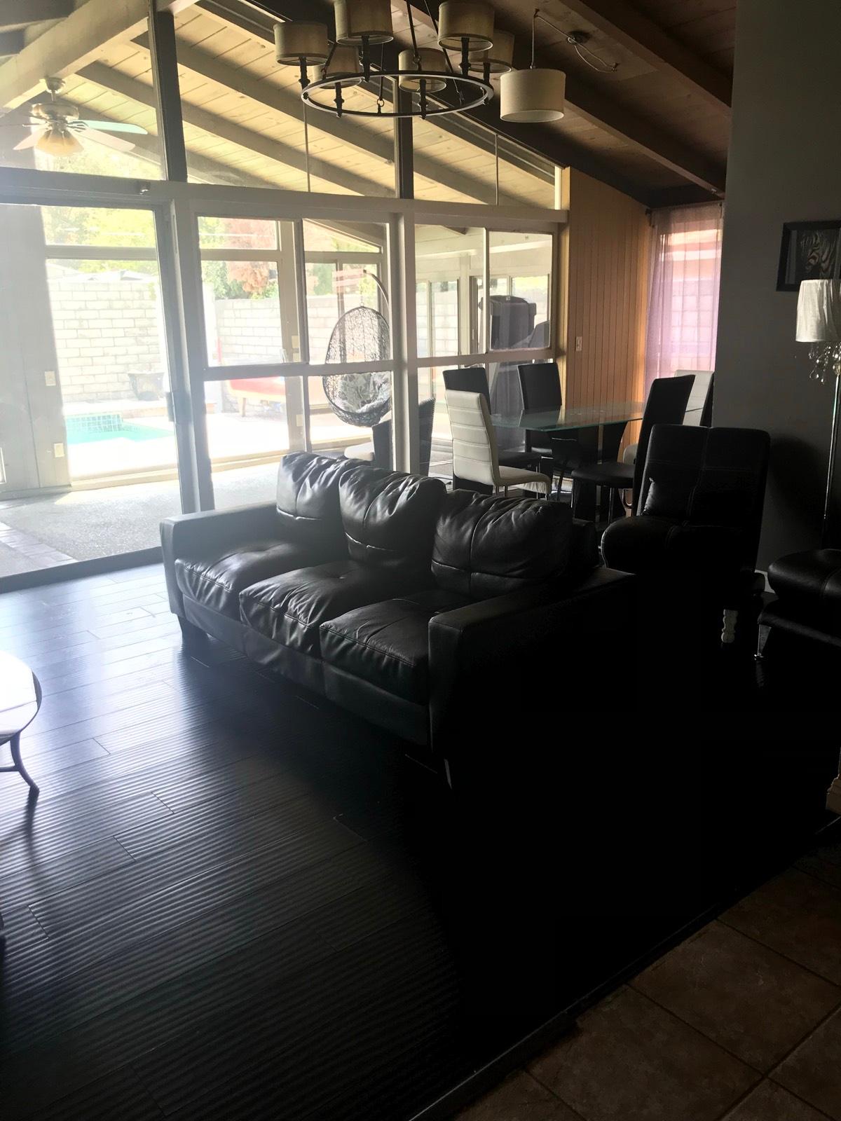 S's Reseda Home — photo 4