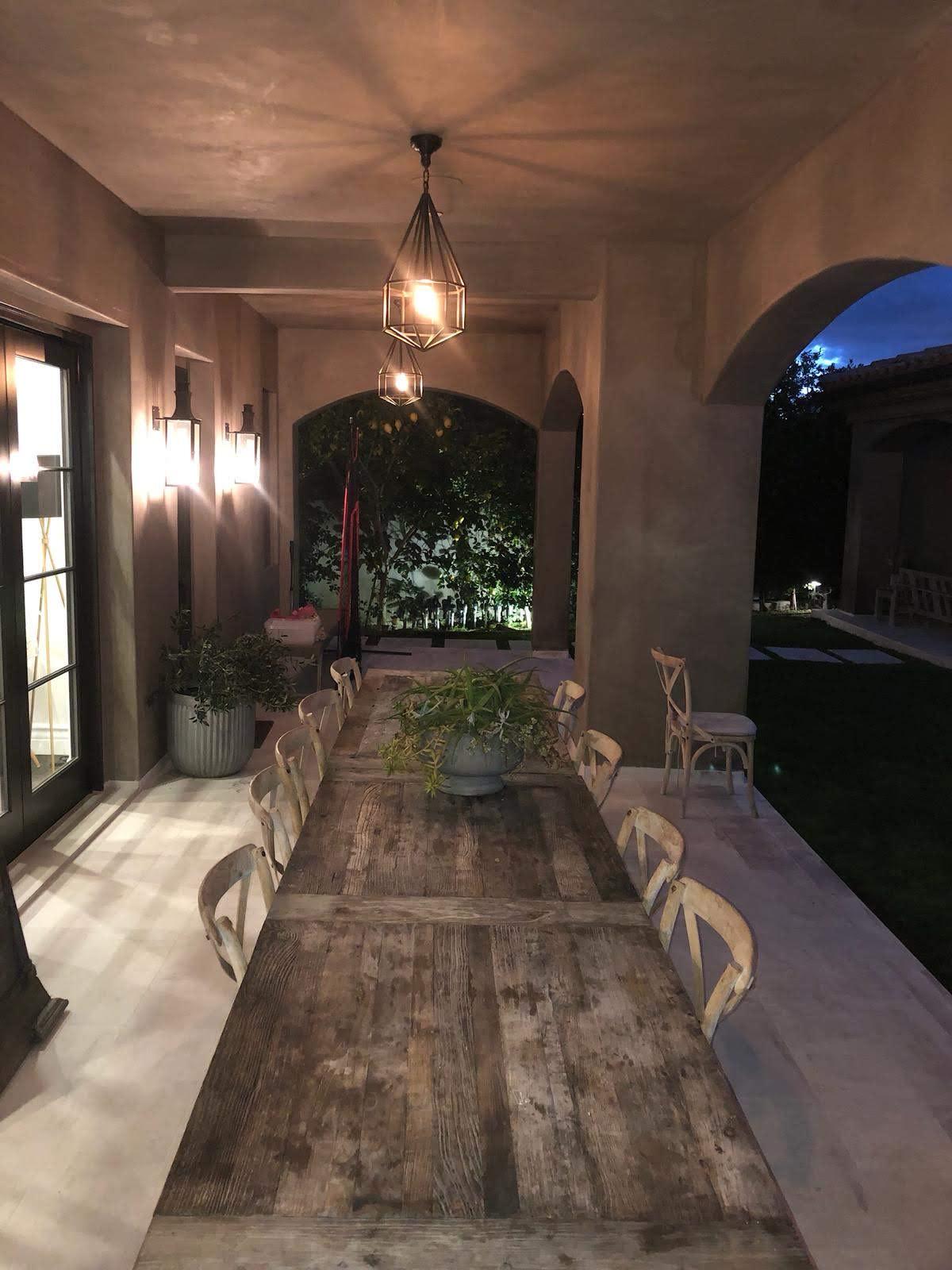 S's Sherman Oaks — photo 12