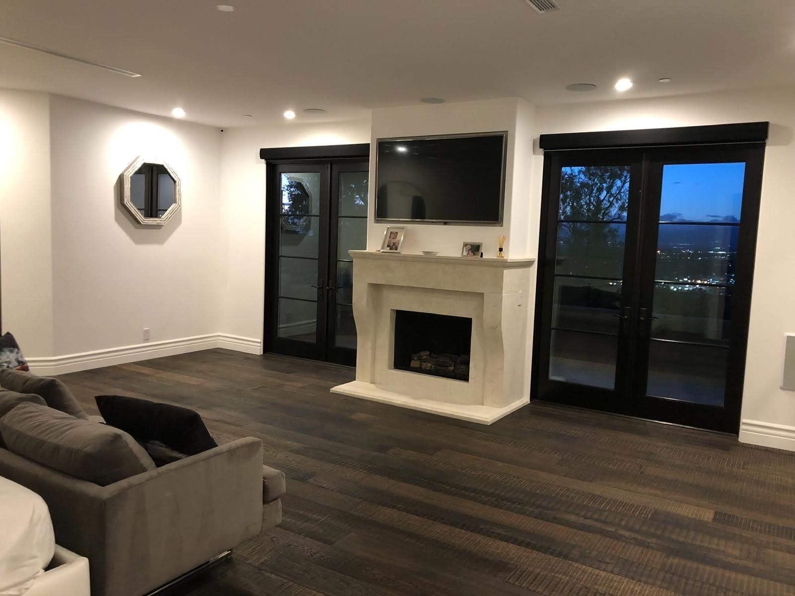 S's Sherman Oaks — photo 8