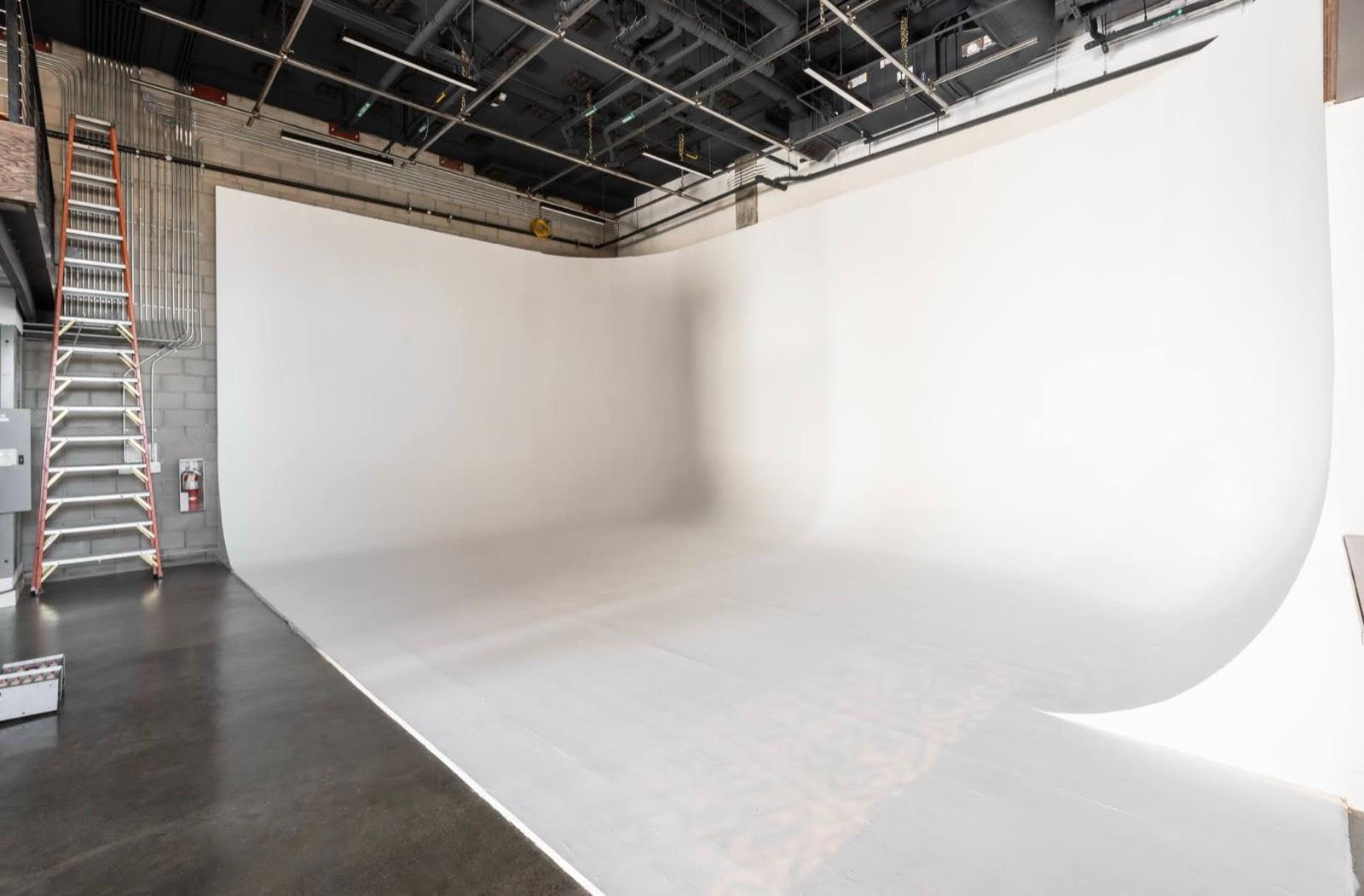 S's Studio — photo 1