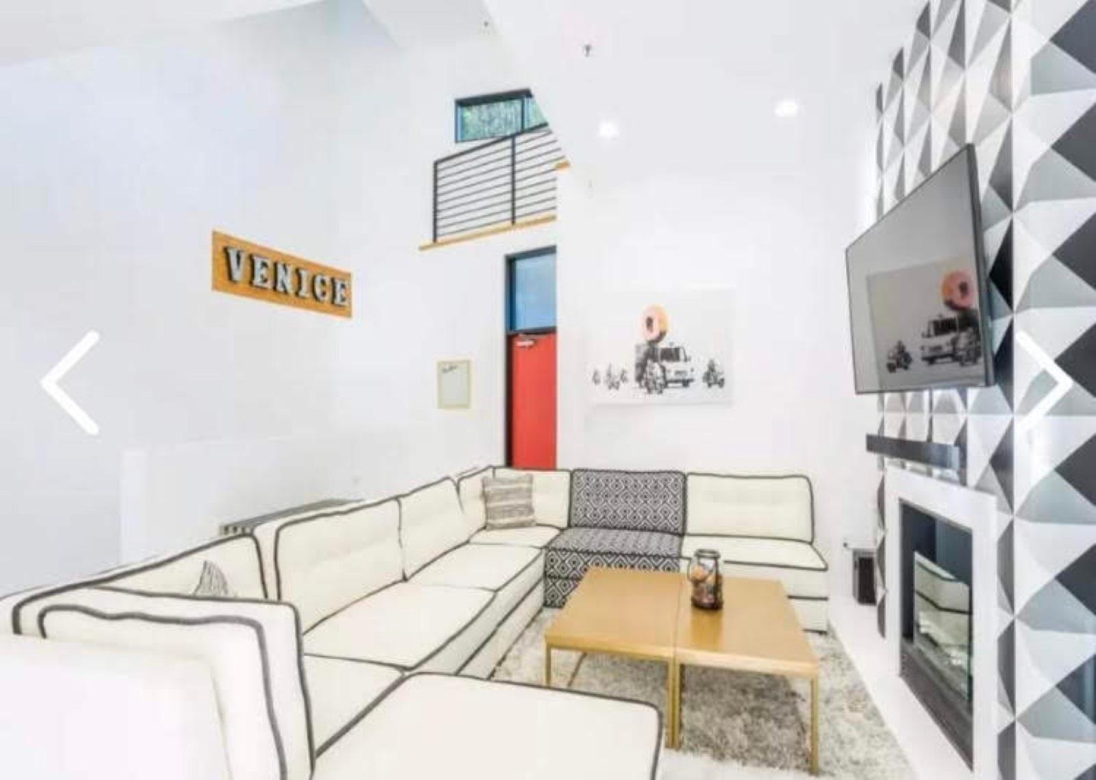 S's Venice Modern Townhouse — photo 8