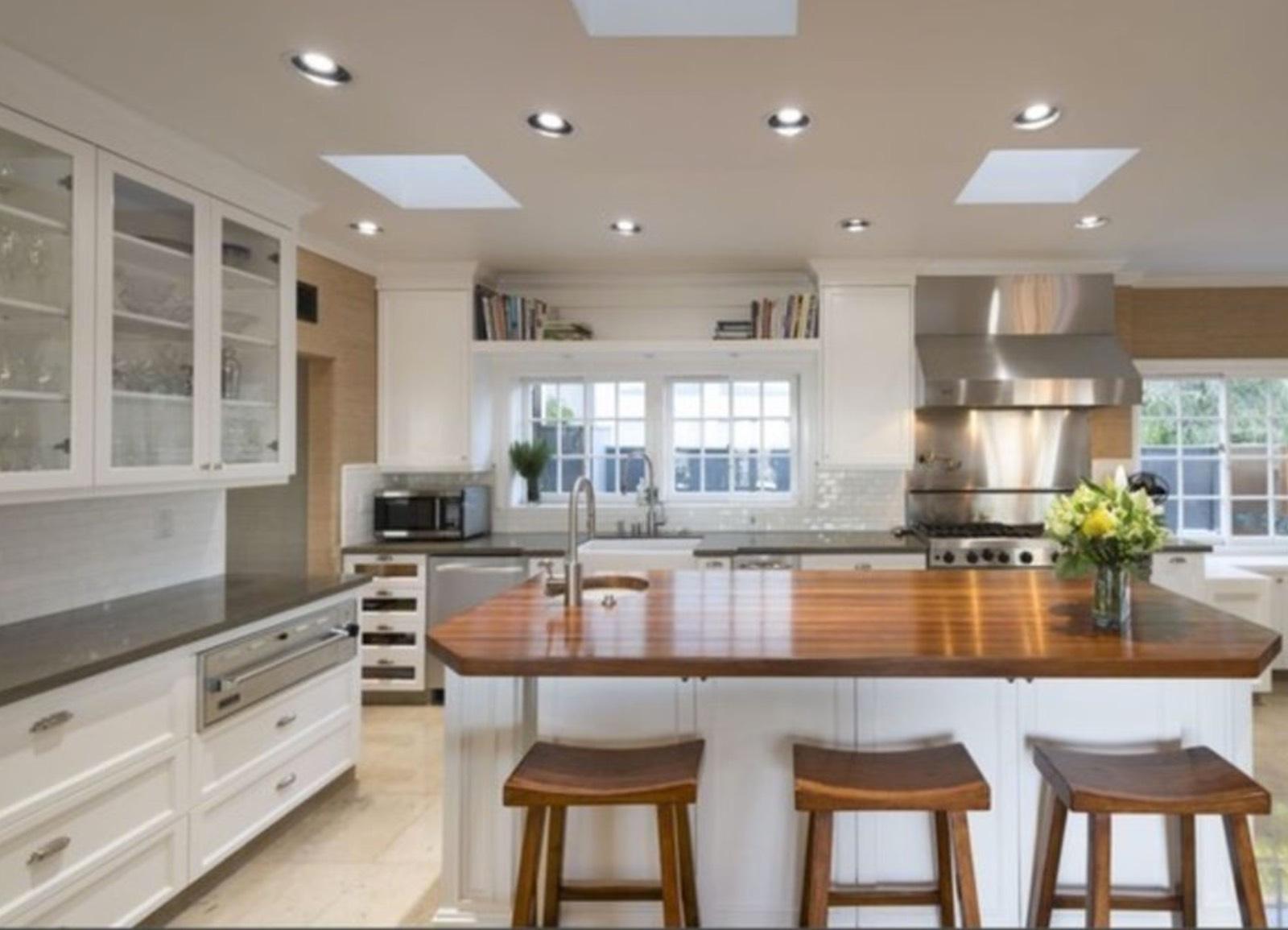 St Ives West Hollywood House — photo 9