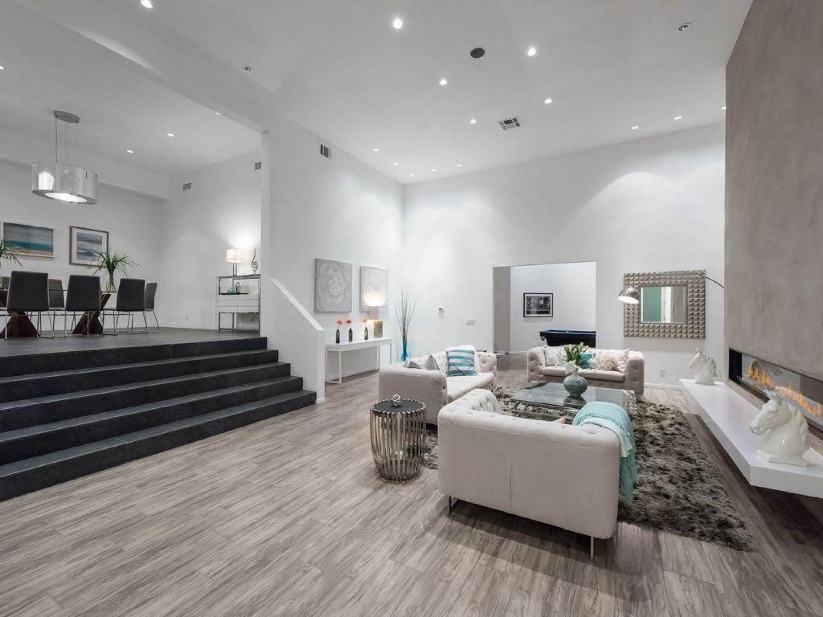 Studio City Modern House — photo 11