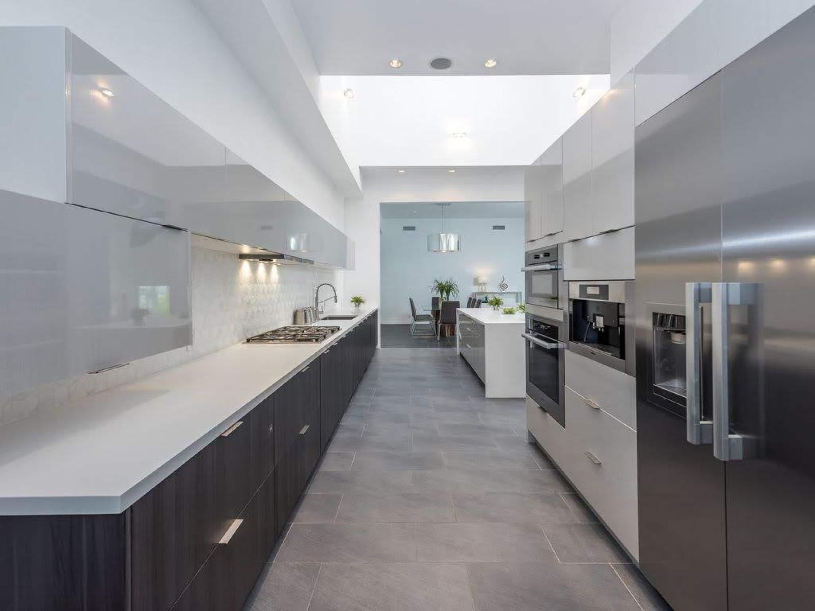 Studio City Modern House — photo 8