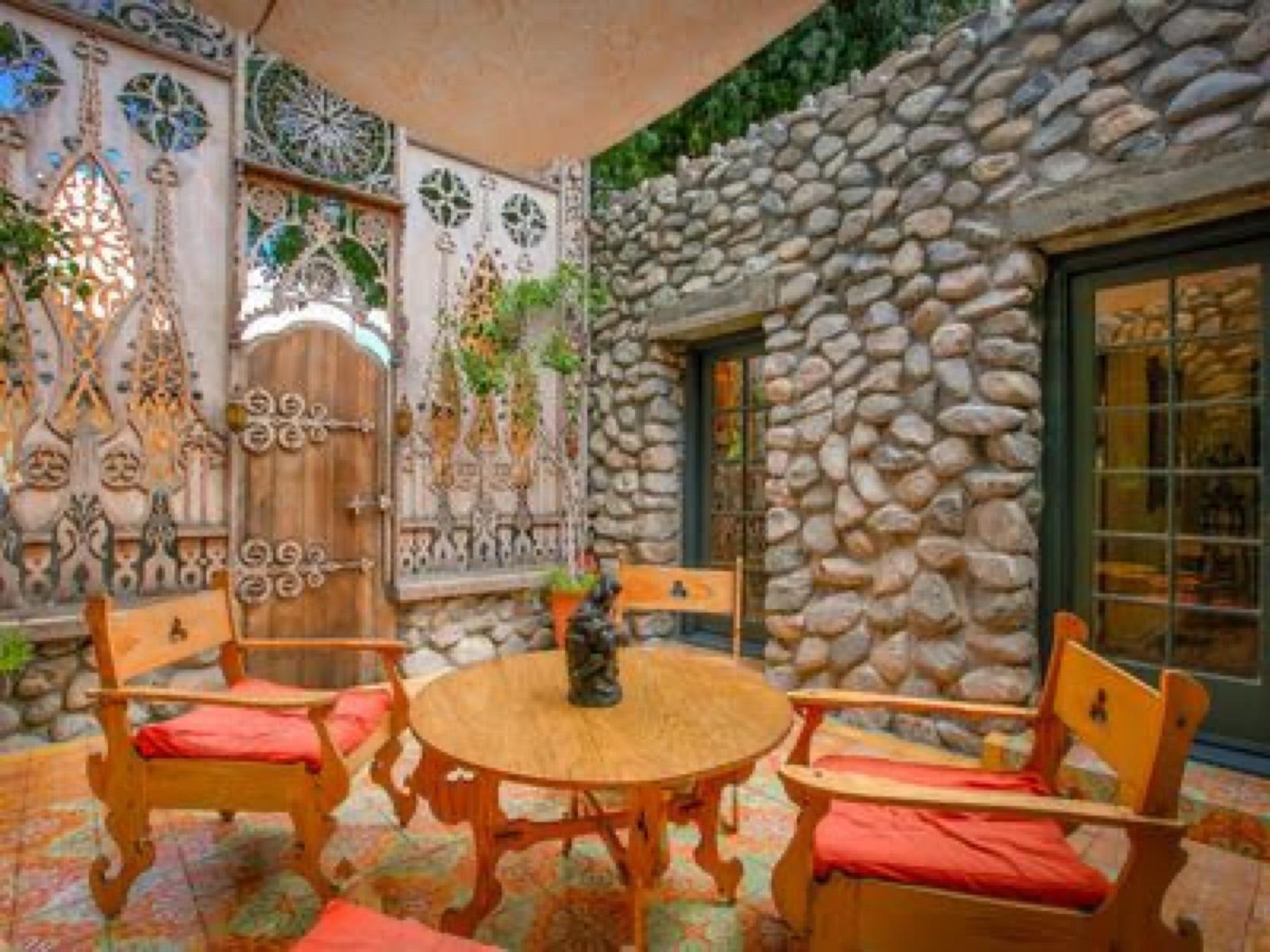 Studio City Stone Cottage — photo 9
