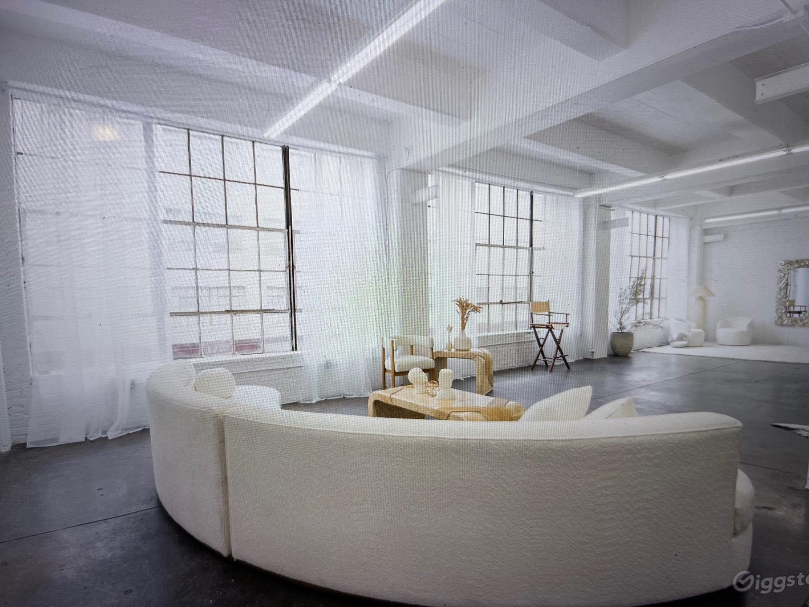 STUDIO WITH A FLAIR DTLA — photo 1
