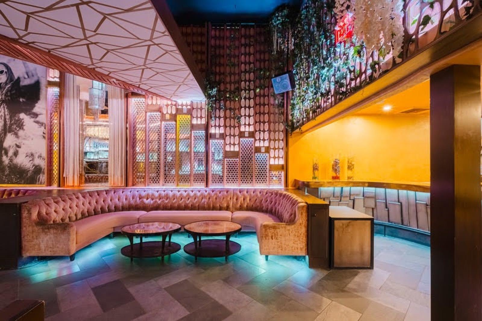 Sunset B Lounge — photo 12