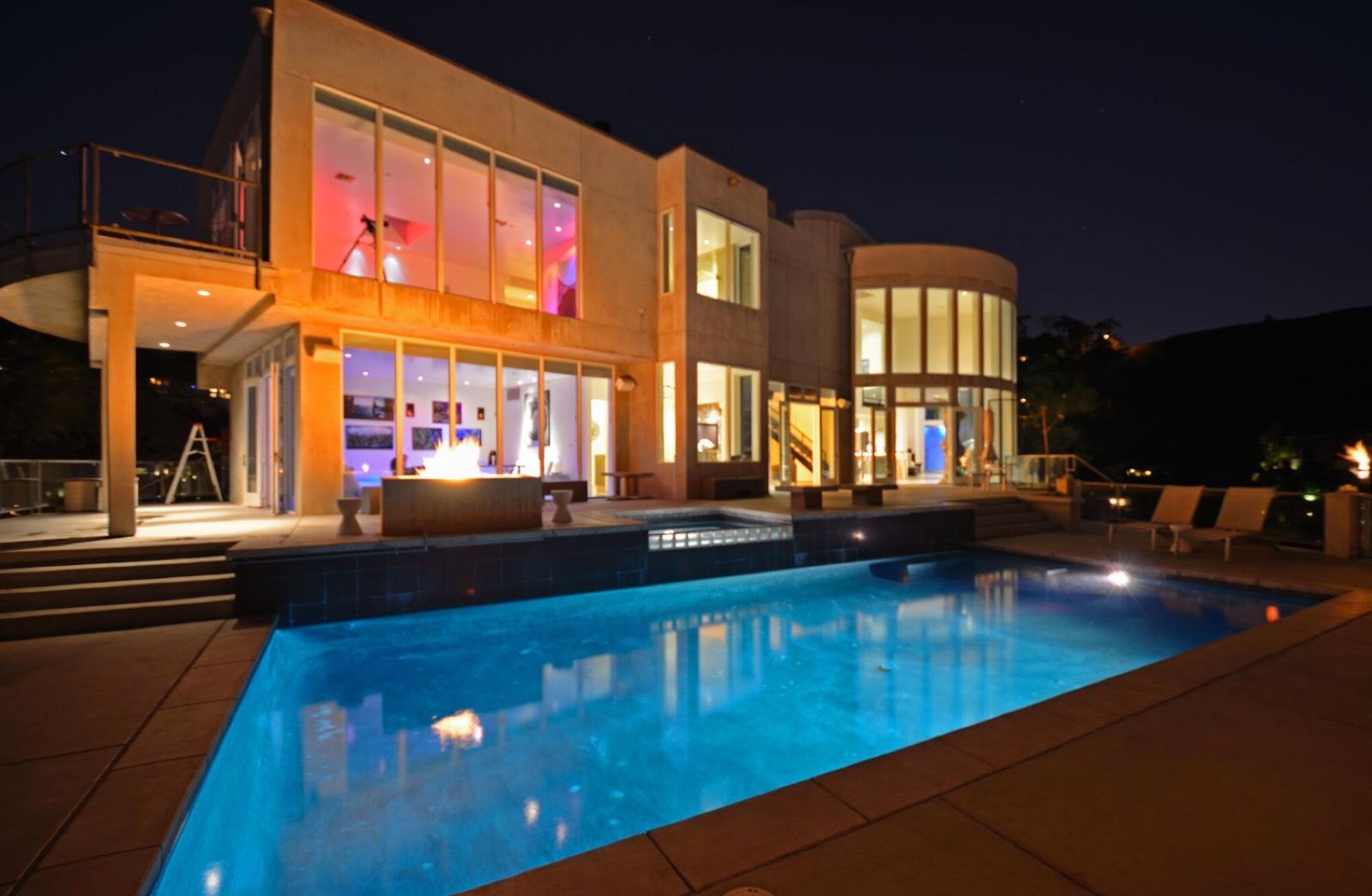 Sunset View House — photo 1
