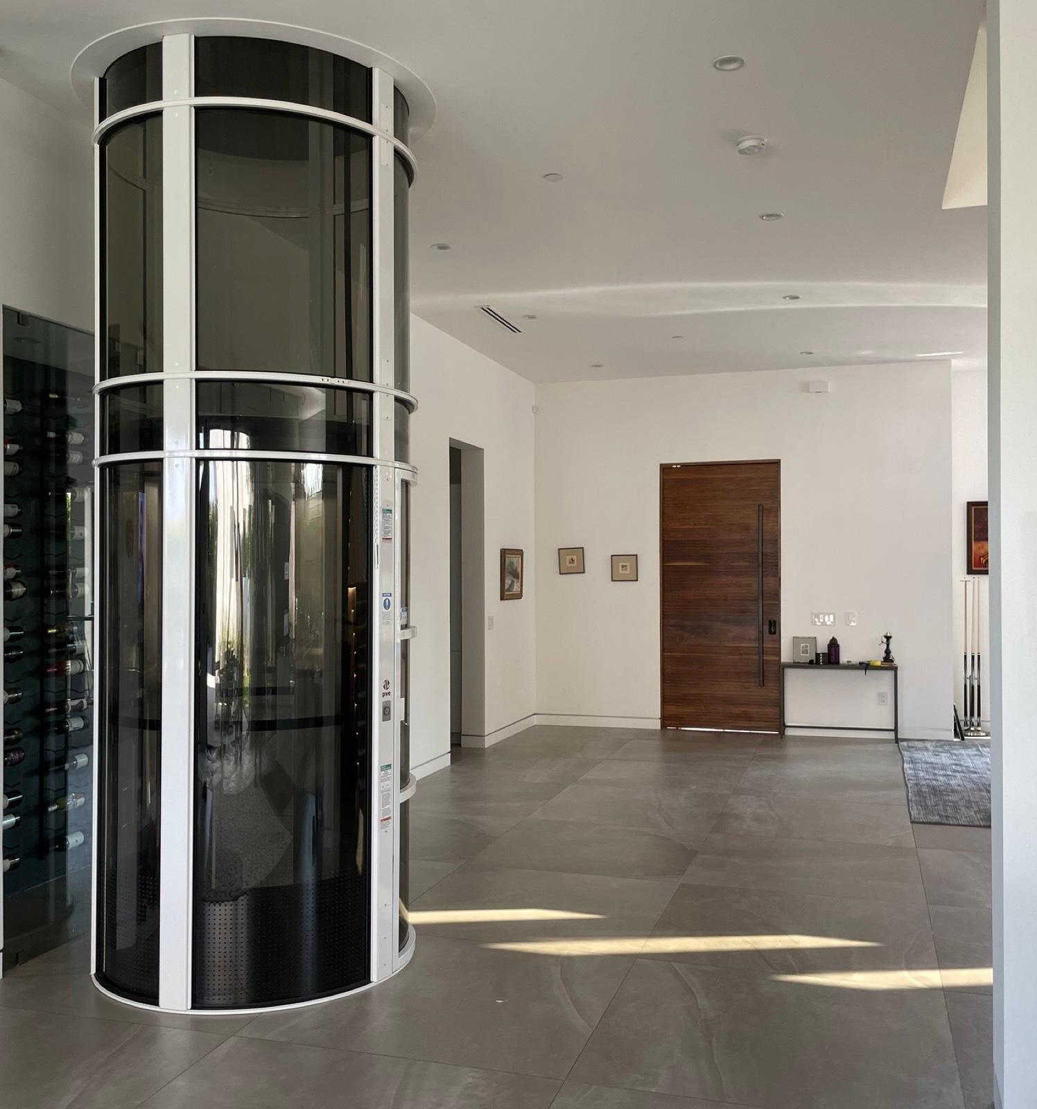 SW's Modern BOXY HOME — photo 2