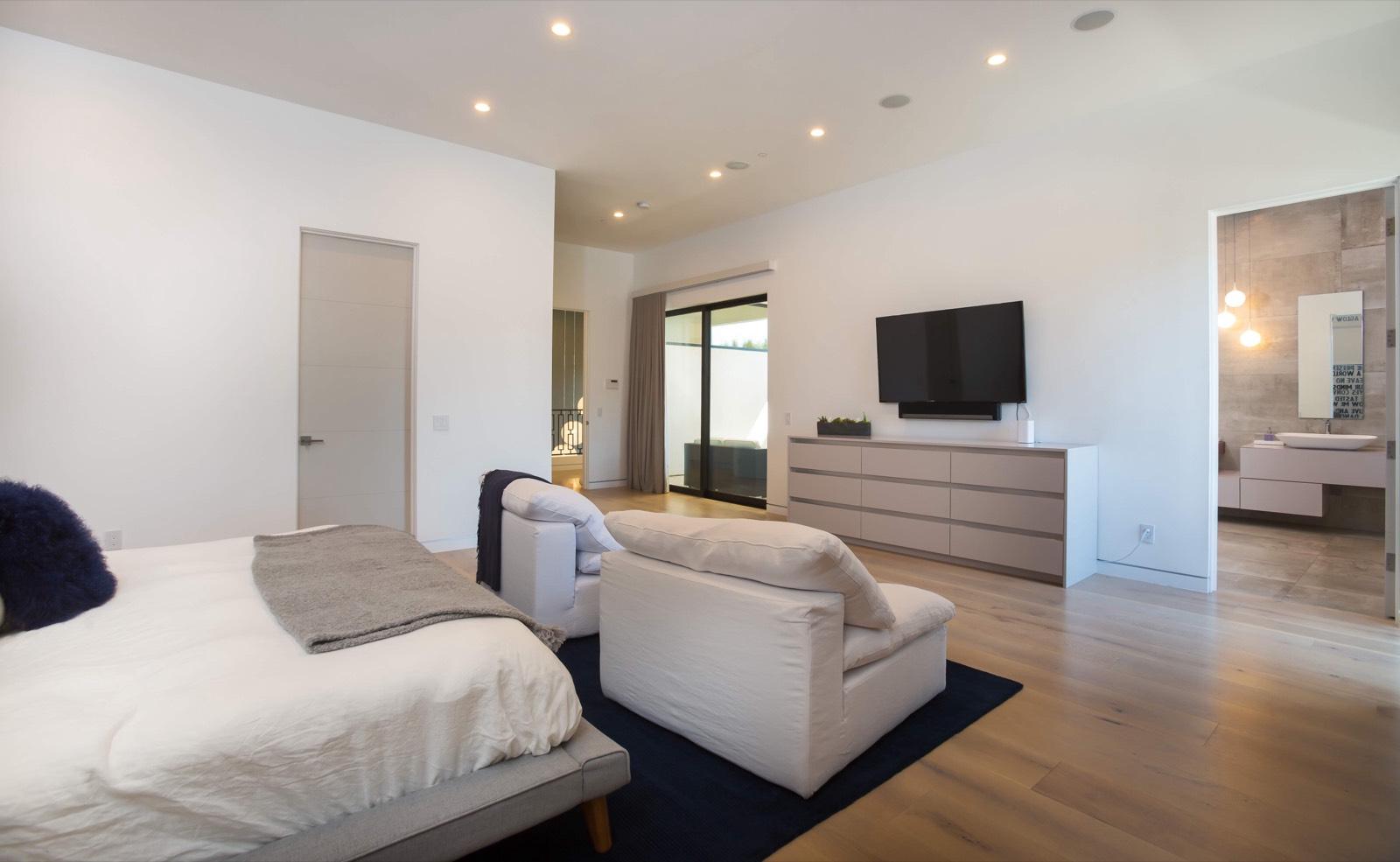 Sycamore Villa — photo 9