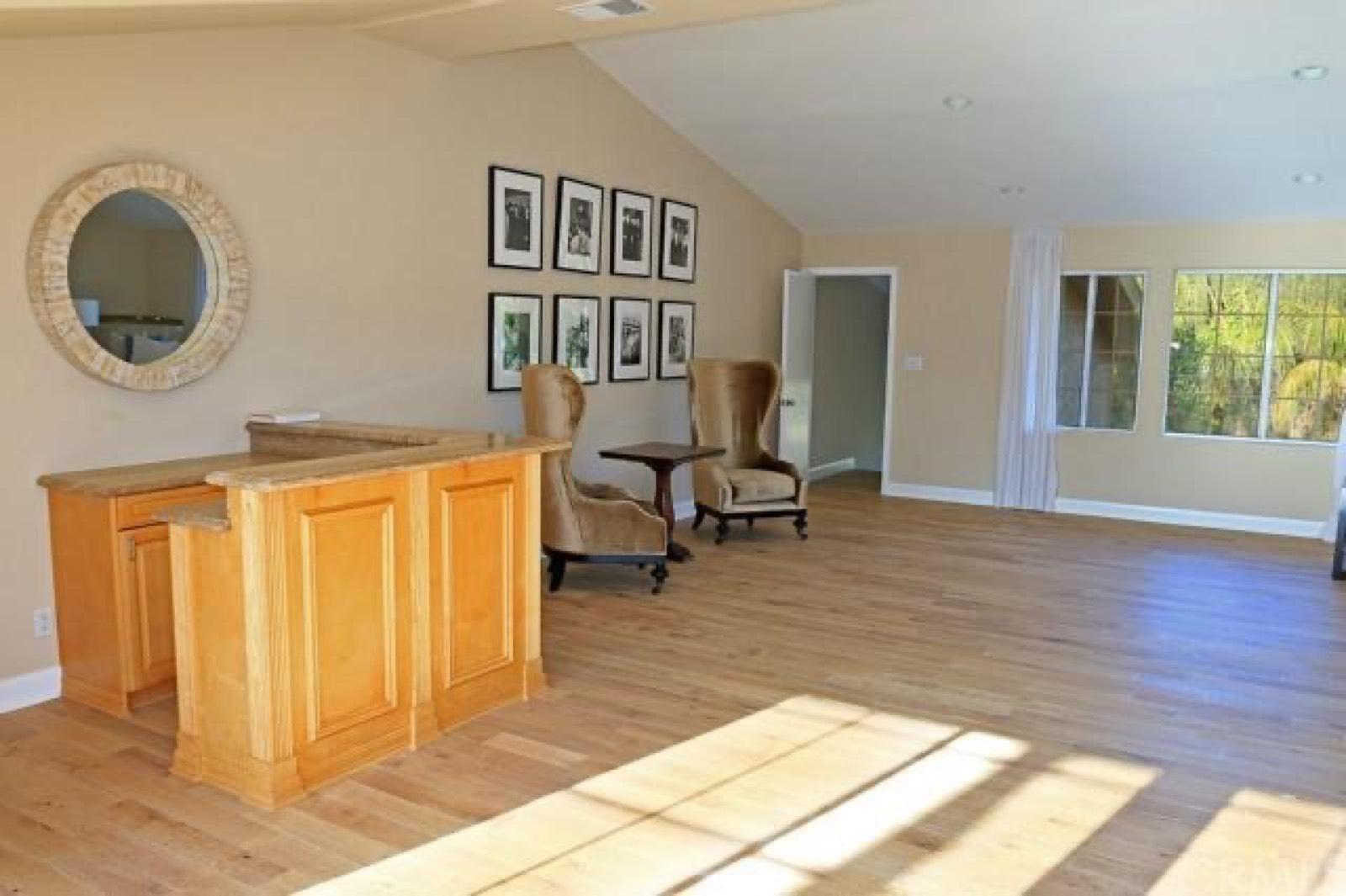 Sylvia Home — photo 3