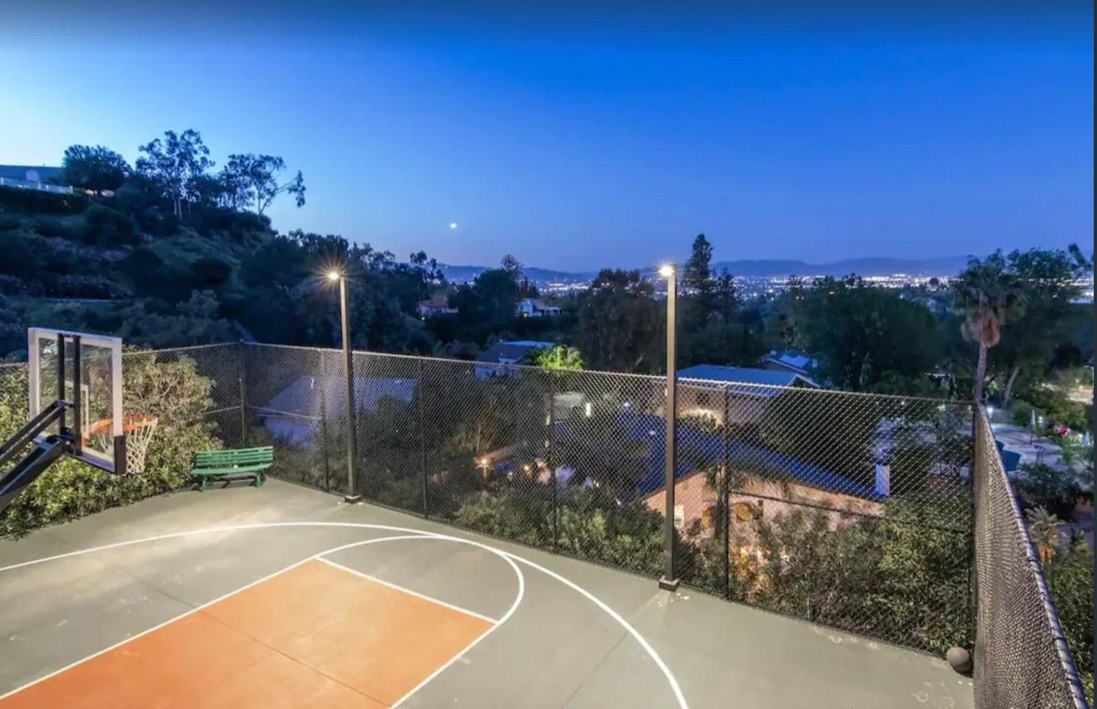 T's Basketball baller View Home — photo 12