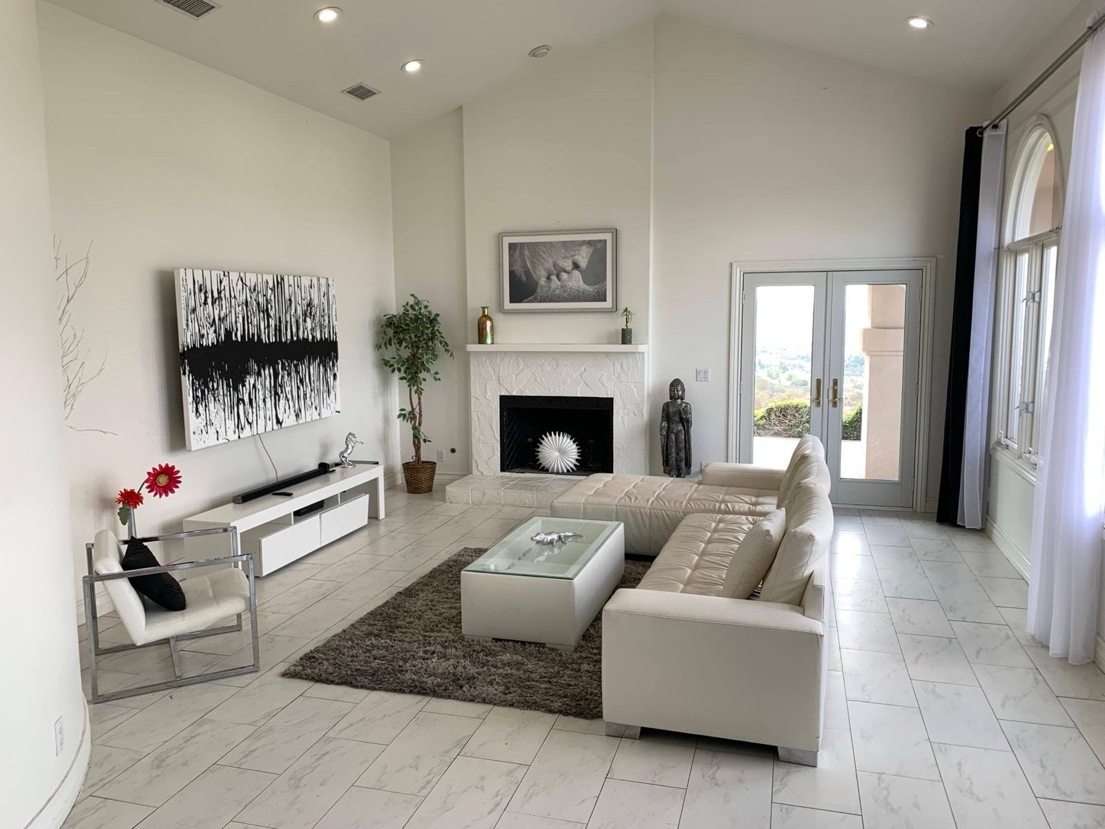 T's Newburry Park View Home — photo 7