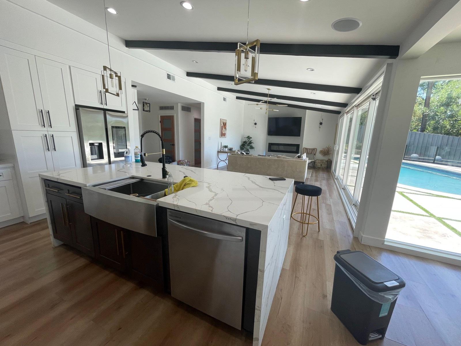 Tarzana Boutique Abode — photo 11