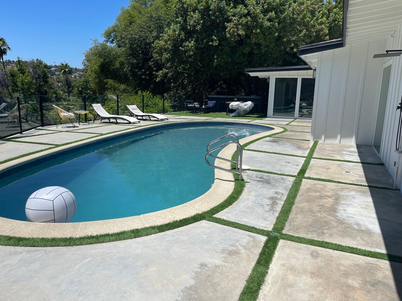 Tarzana Boutique Abode — photo 6