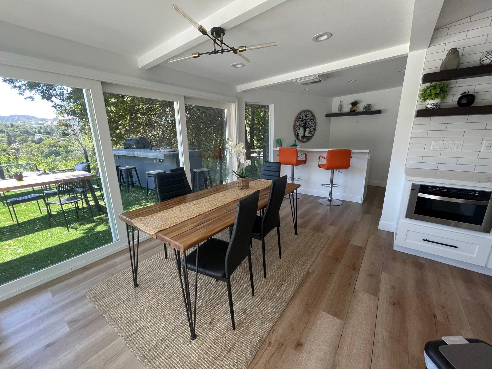 Tarzana Boutique Abode — photo 7