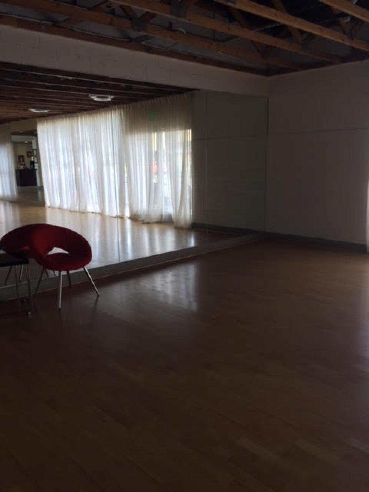 Tarzana Dance Studio — photo 8