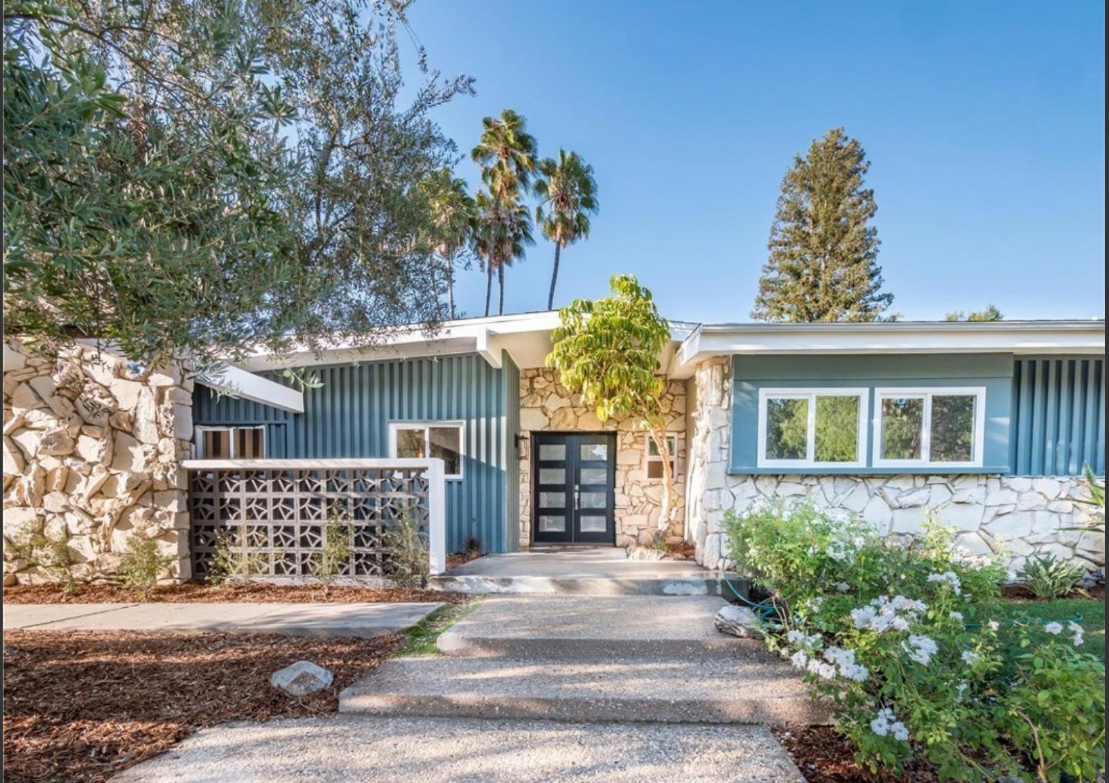 Tarzana Homey Cottage — photo 3