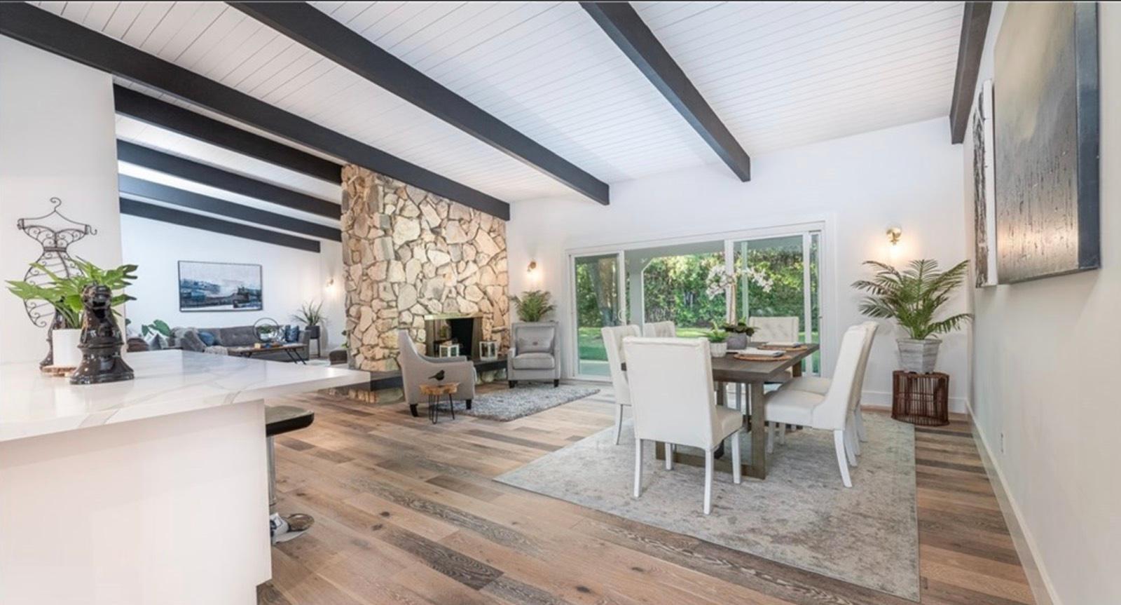 Tarzana Homey Cottage — photo 4