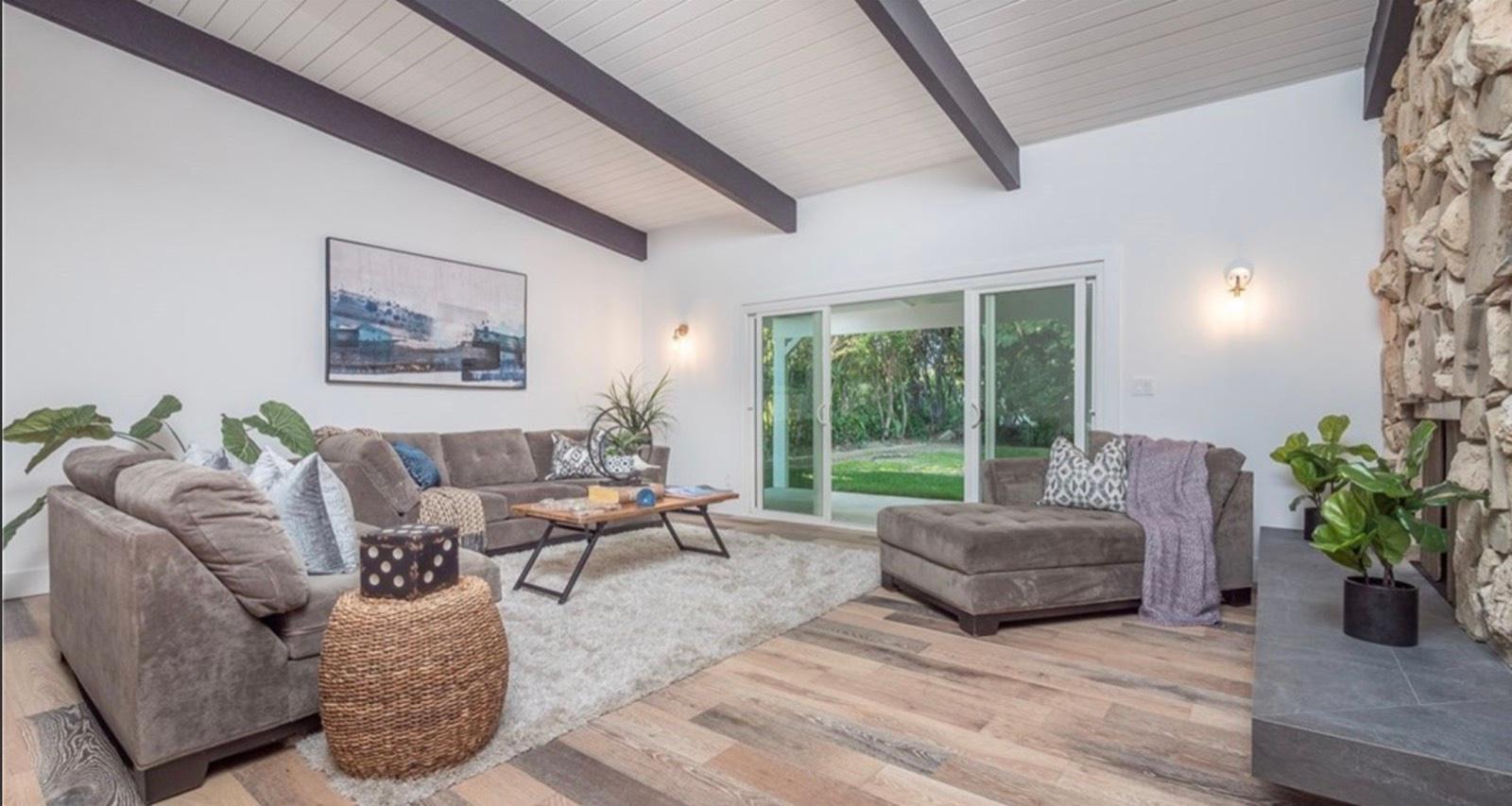 Tarzana Homey Cottage — photo 5