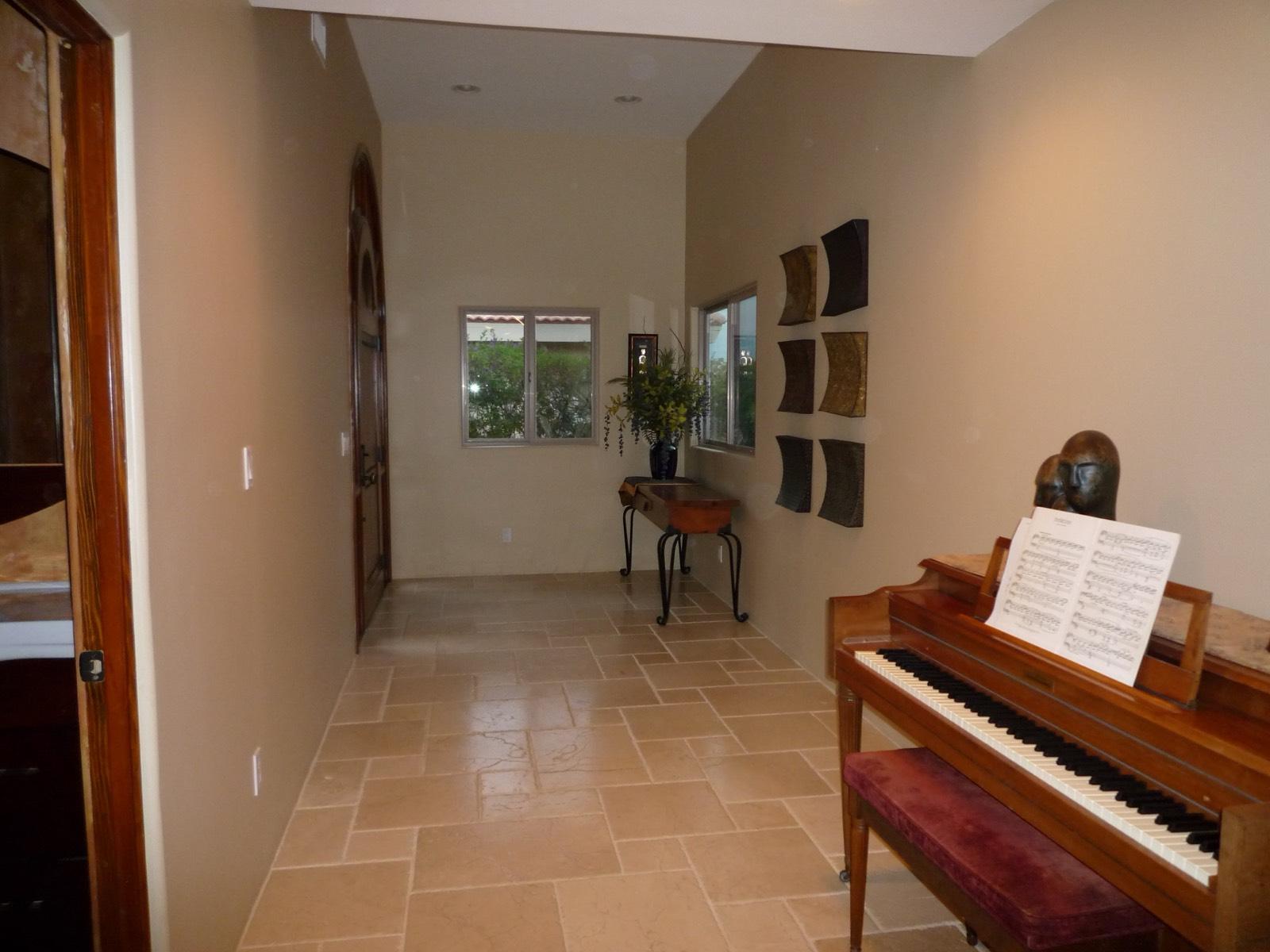 Tarzana House — photo 10