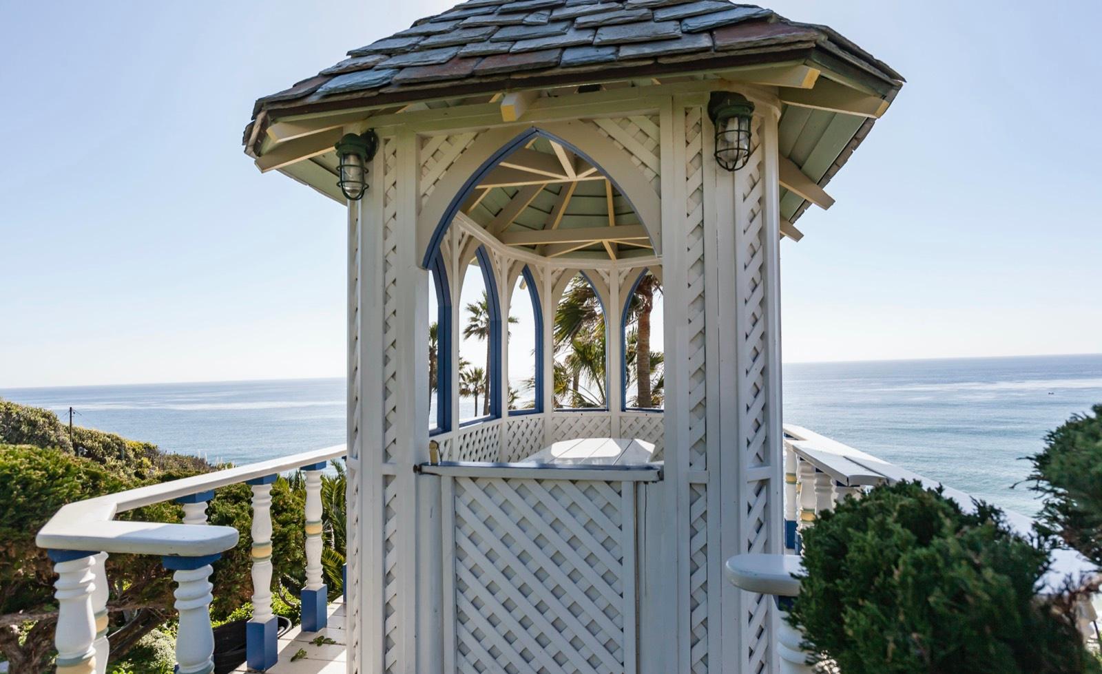 The Sea View Mansion — photo 1