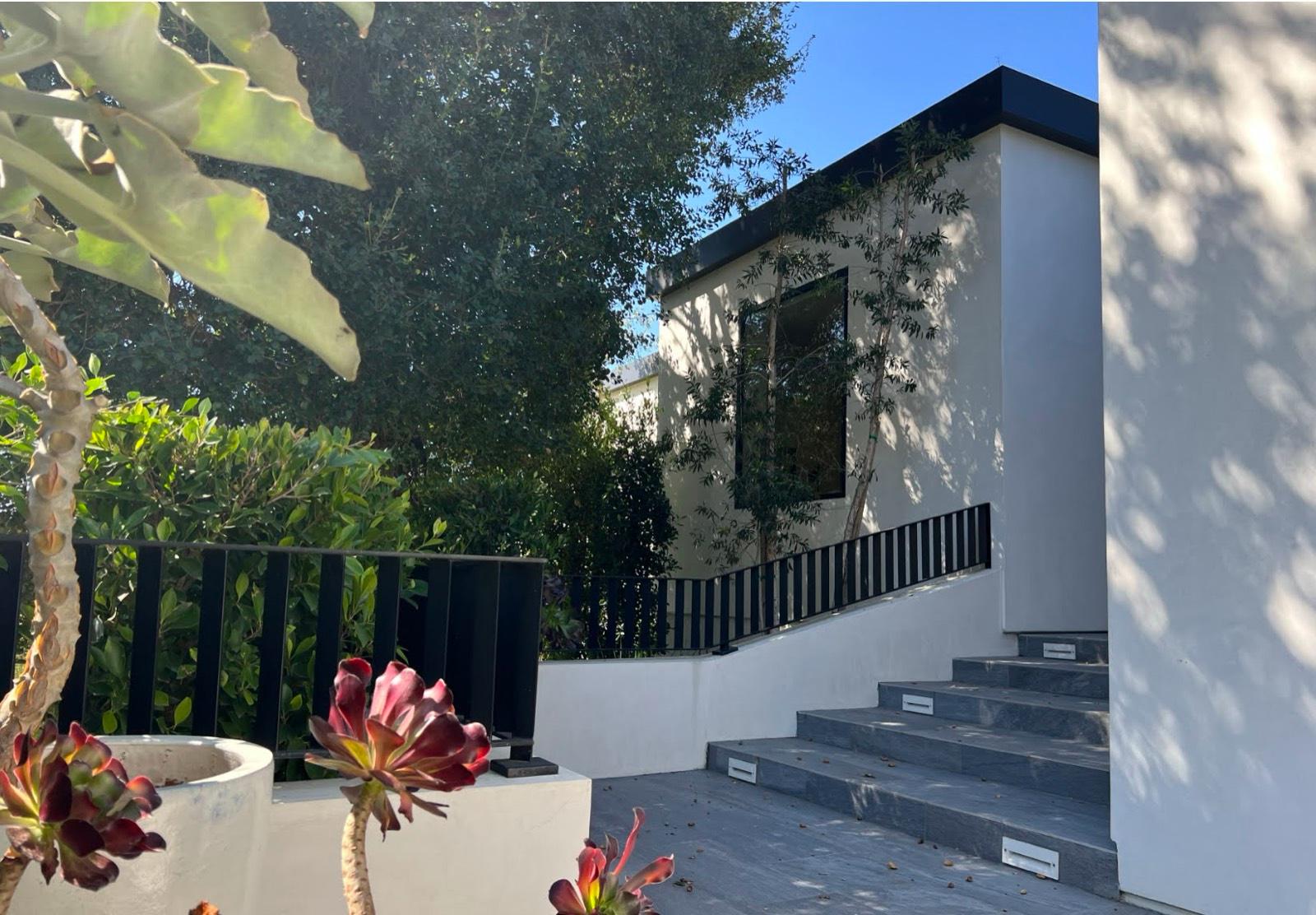 Tom's Modern Garden Home — photo 11
