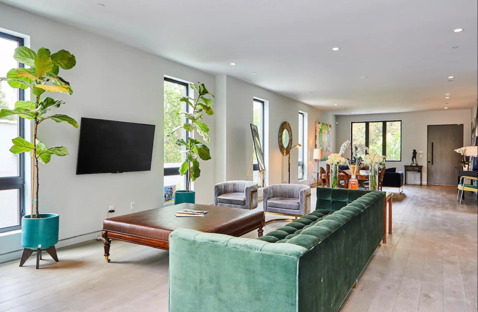 Tropical Modern Home — photo 4