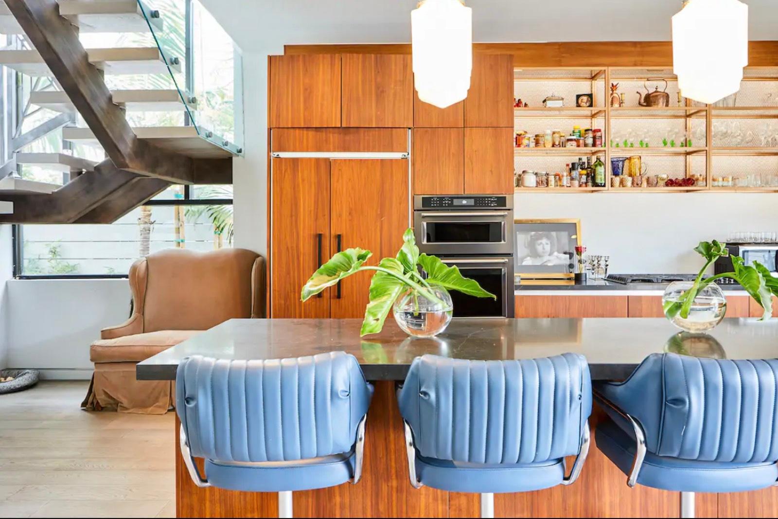 Tropical Modern Home — photo 6