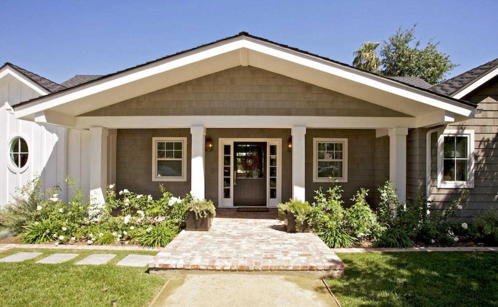 T's Cali Cape Cod Home — photo 1