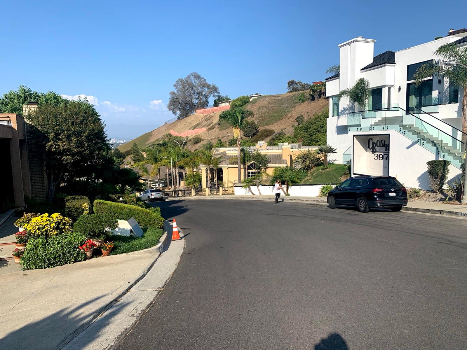 T's Modern View Stunner — photo 7