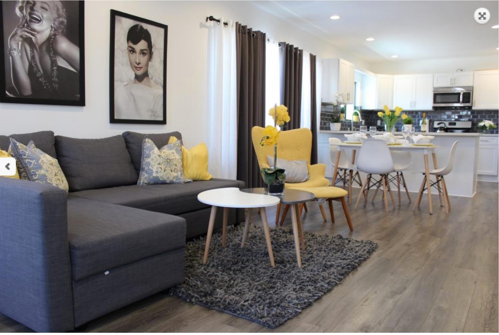 Two Apartments De Longpre — photo 2