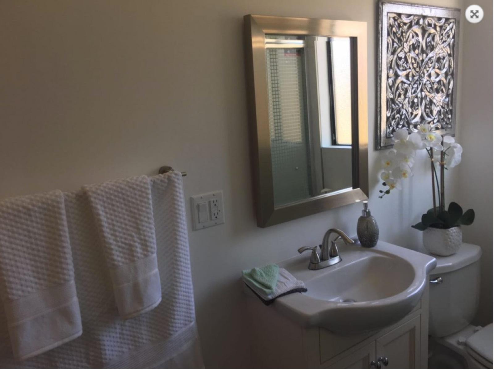 Two Apartments De Longpre — photo 12