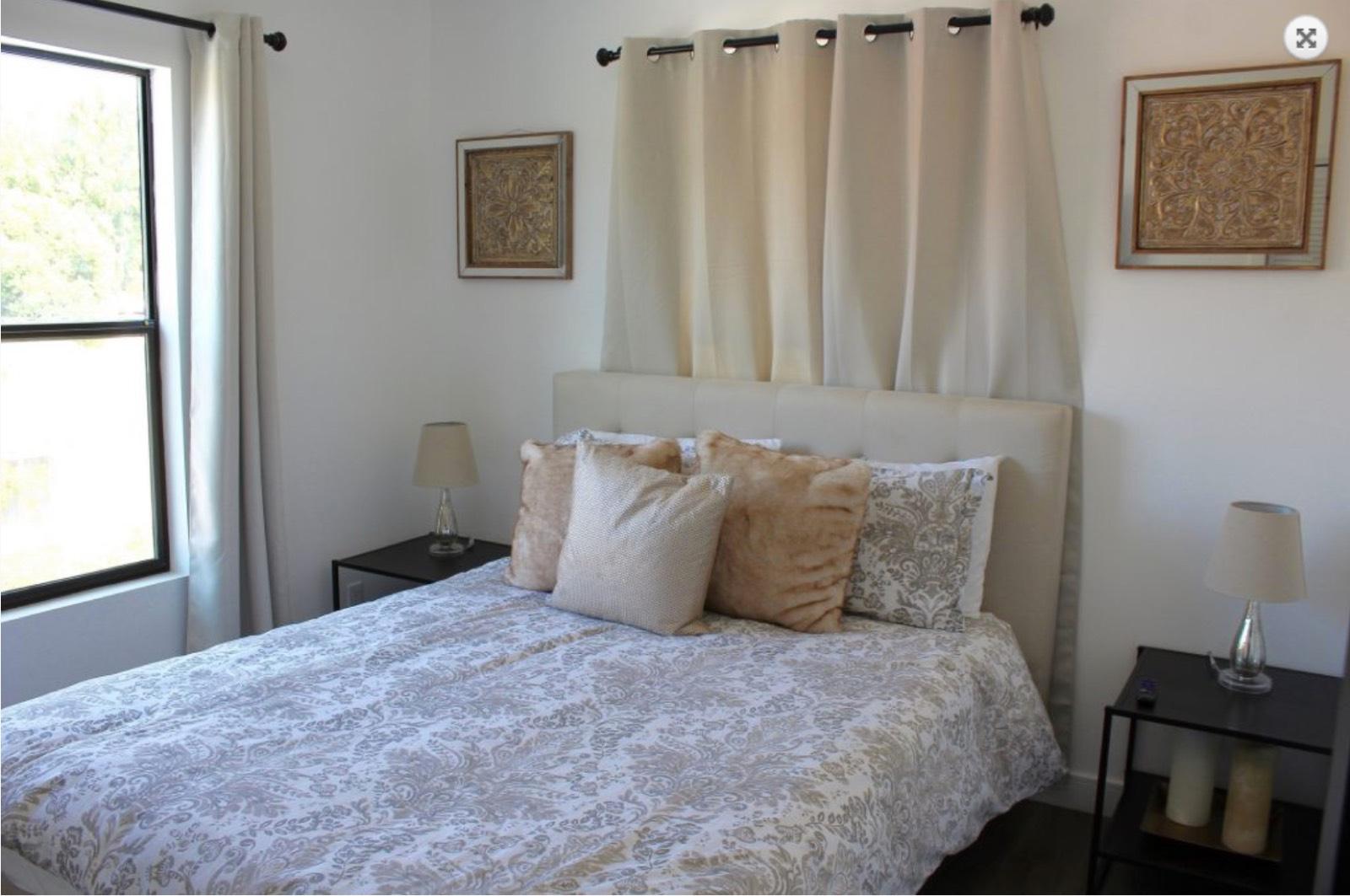 Two Apartments De Longpre — photo 4