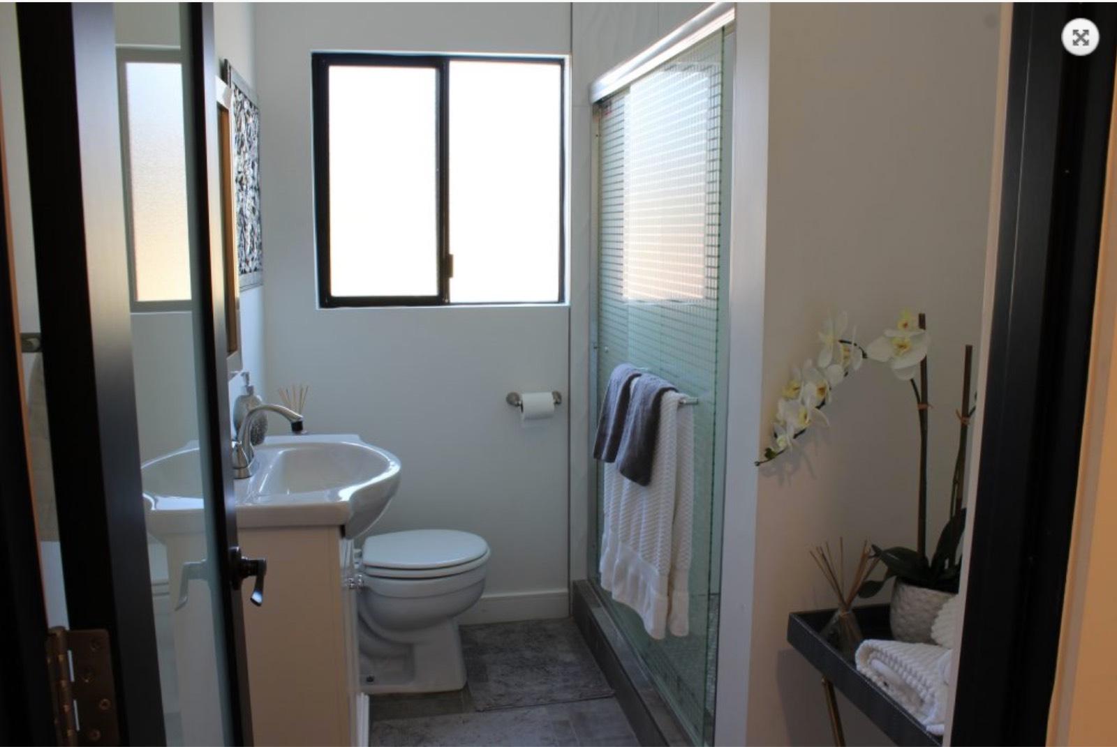 Two Apartments De Longpre — photo 7