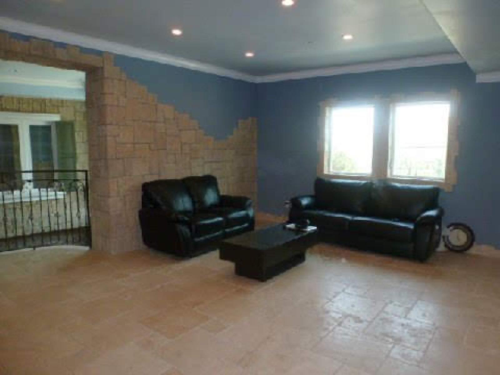 Universal City House — photo 7