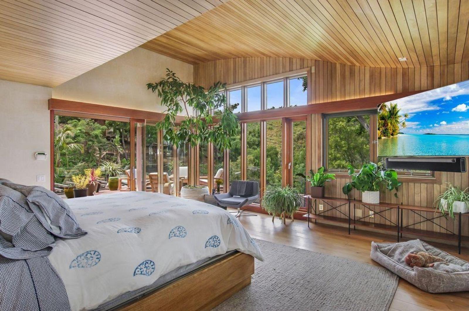 Organic-Modern Canyon Home — photo 12