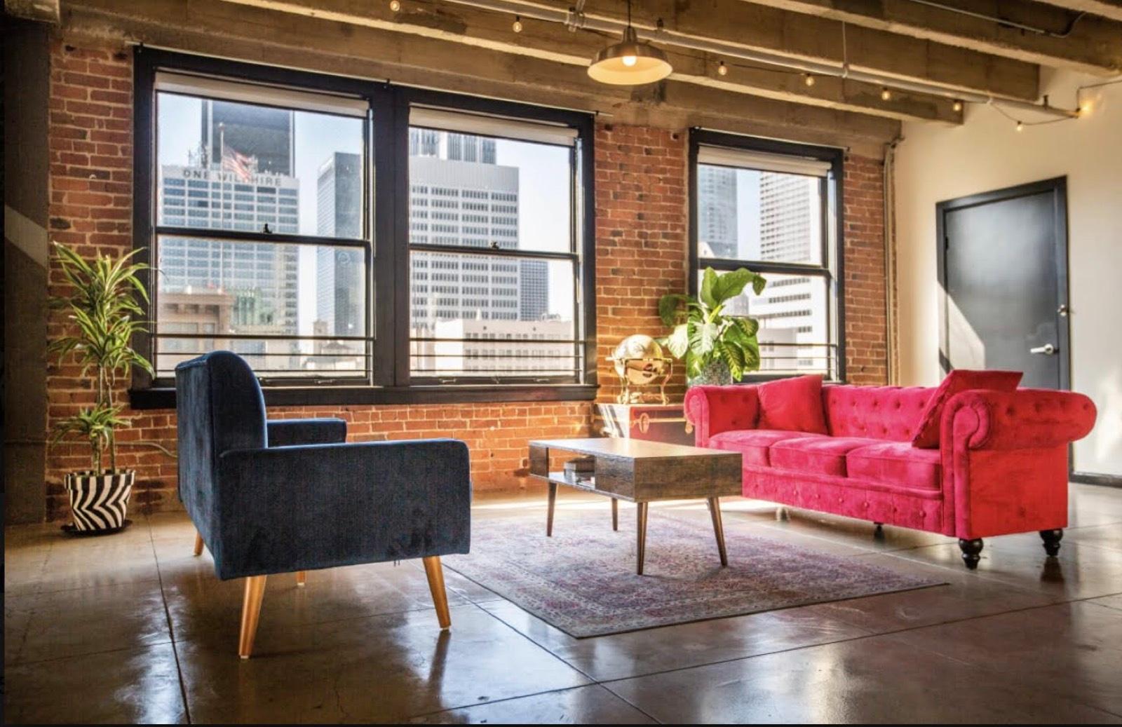 V's Book and Brick Loft — photo 2