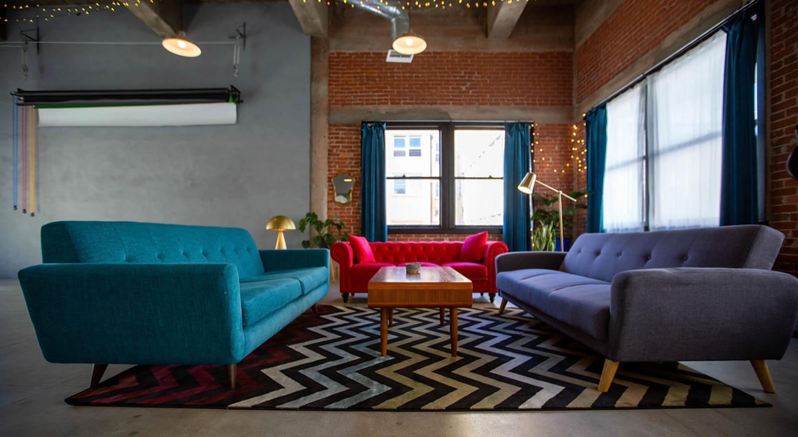 V's Downtown vibe loft — photo 12