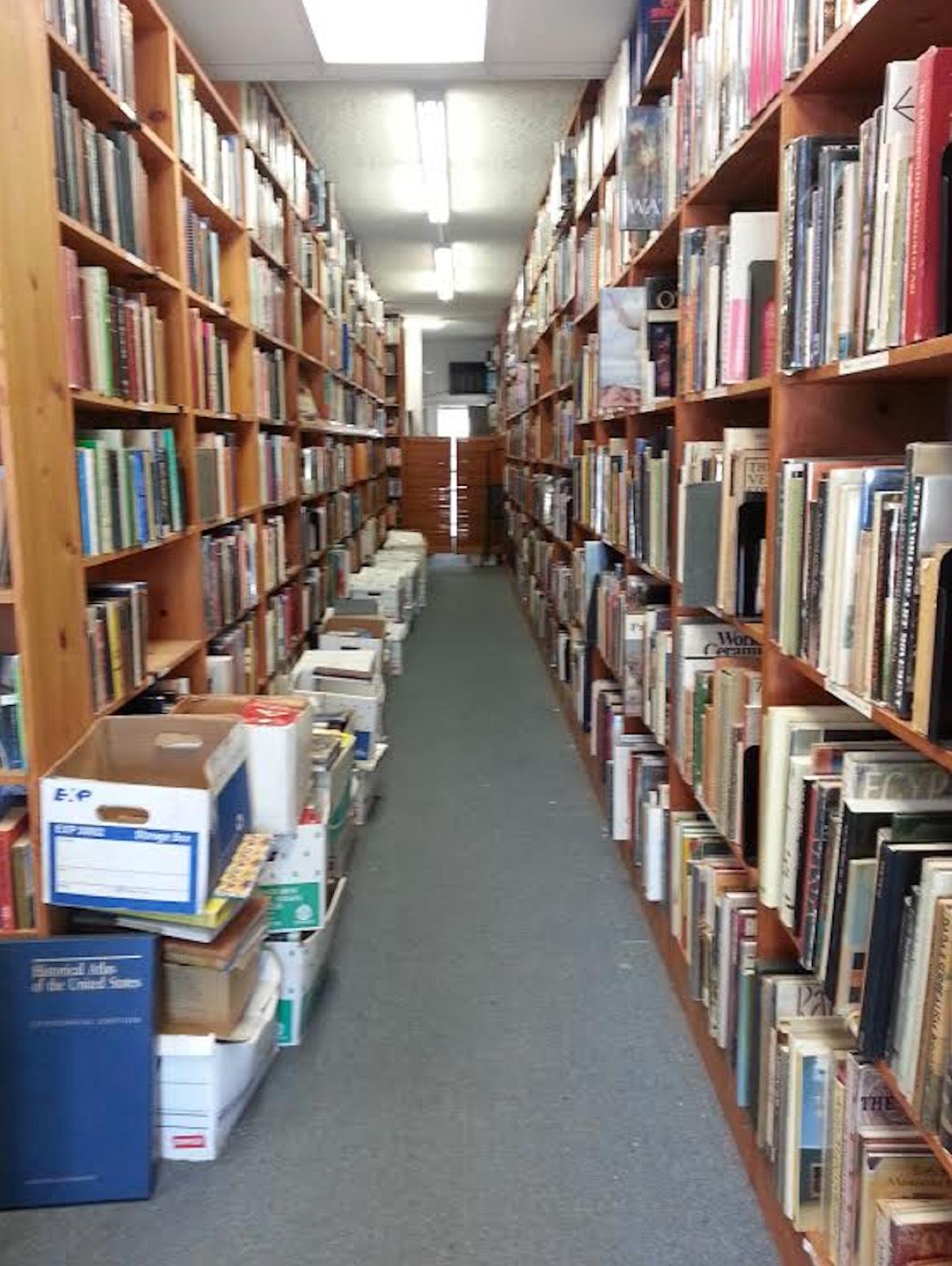 Valley Bookstore — photo 1