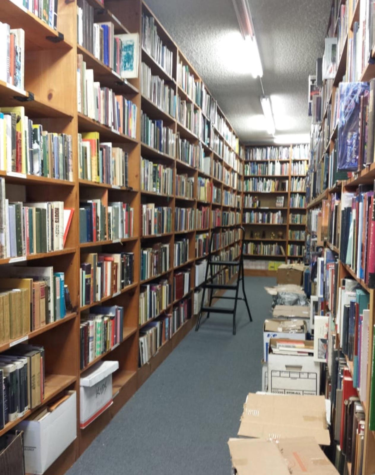 Valley Bookstore — photo 6