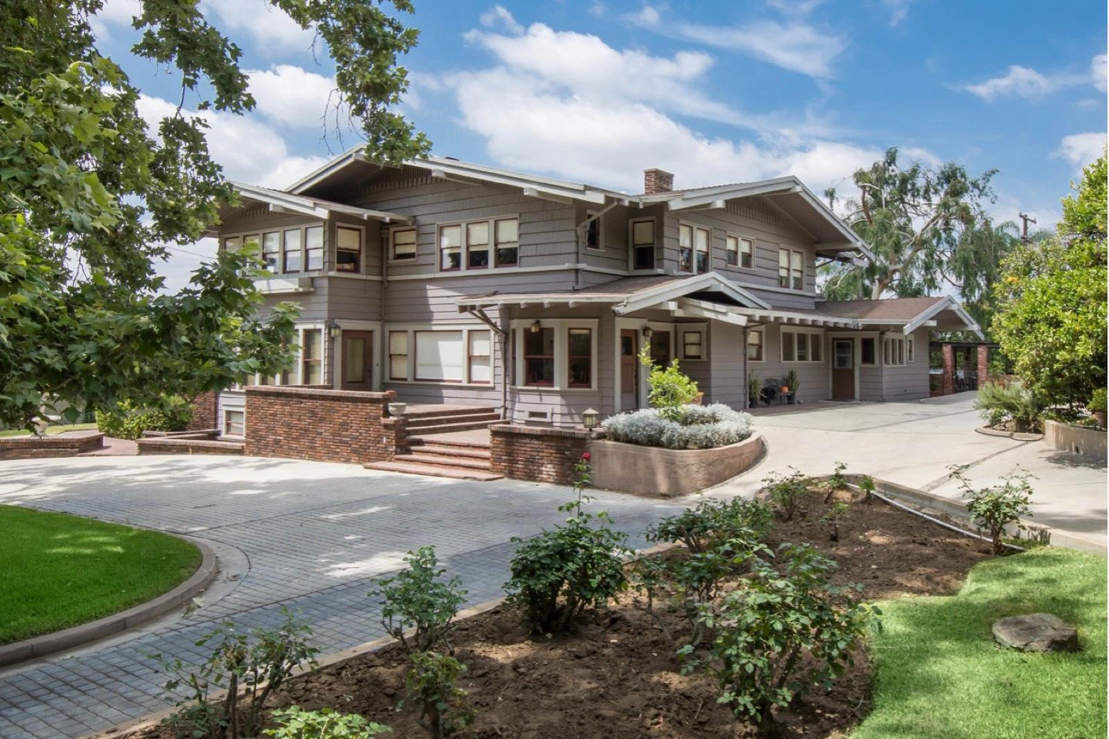 Valley Goregous Craftsman — photo 1
