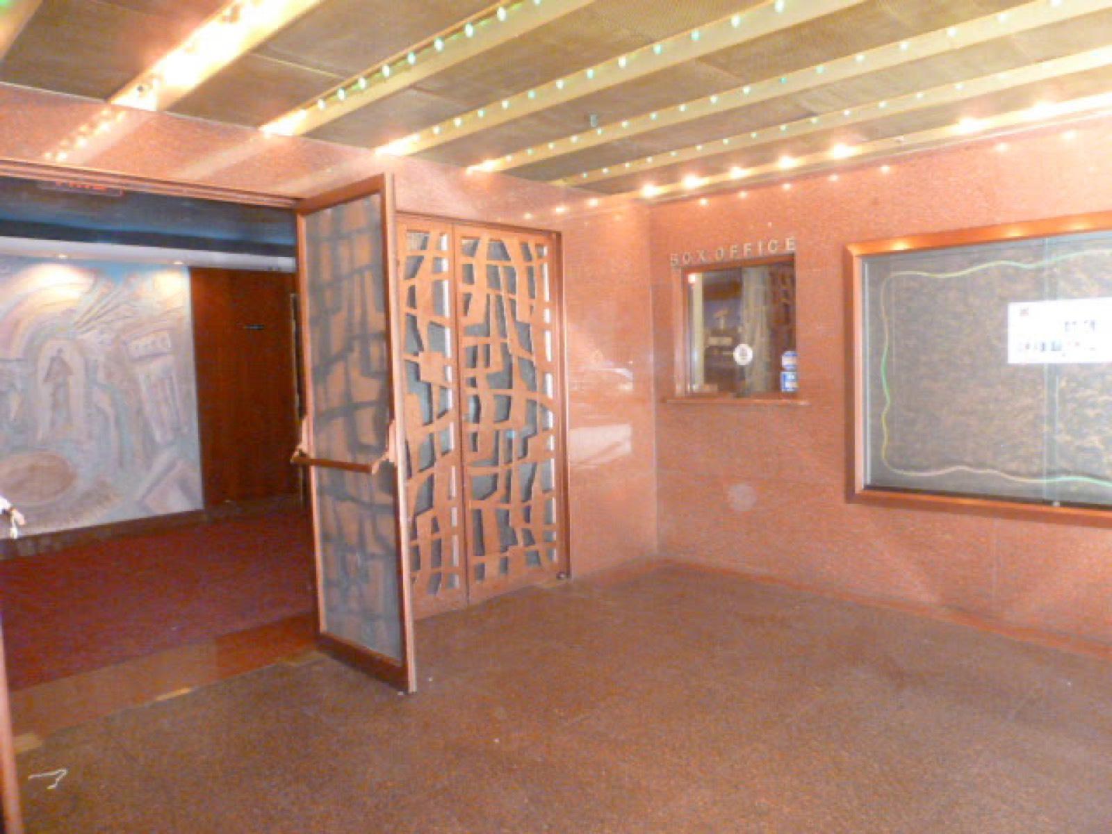 Valley Theater — photo 2