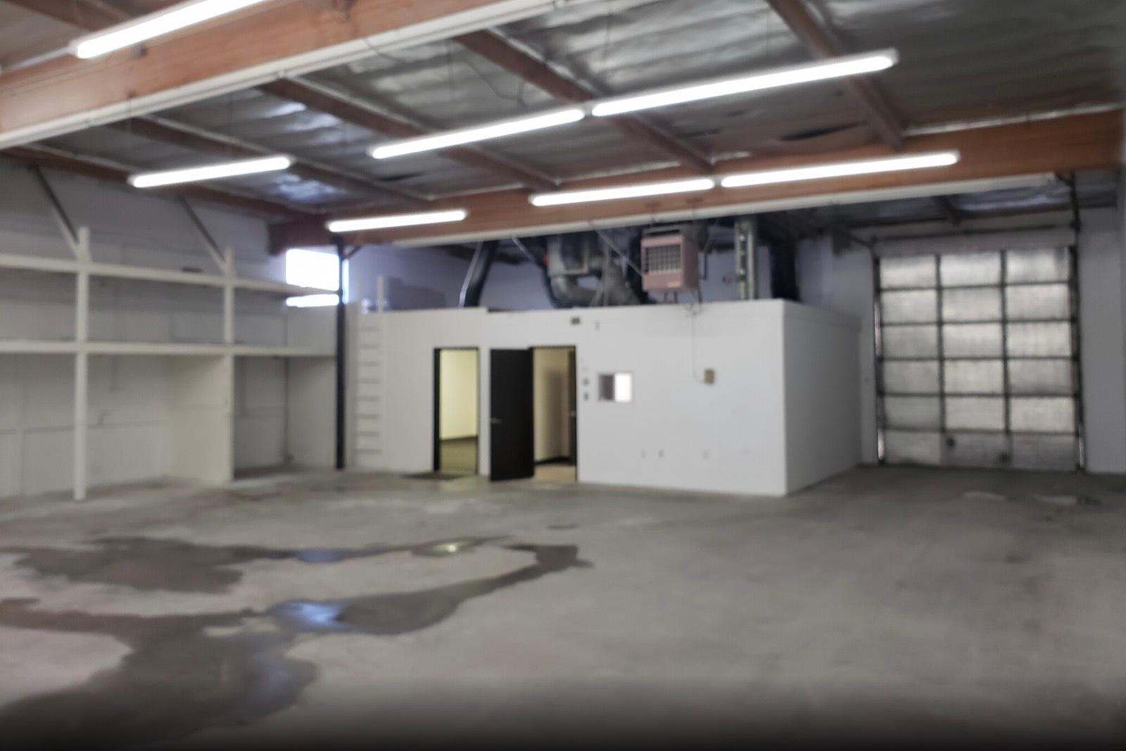Valley warehouse 2 — photo 11