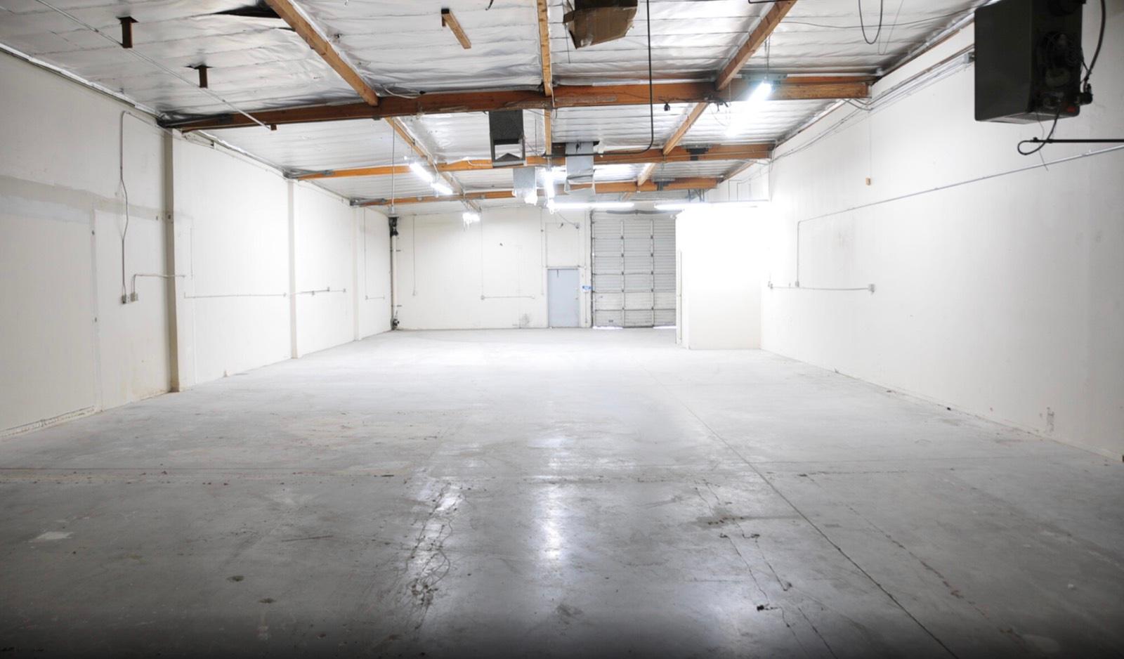 Valley Warehouse 3 — photo 1