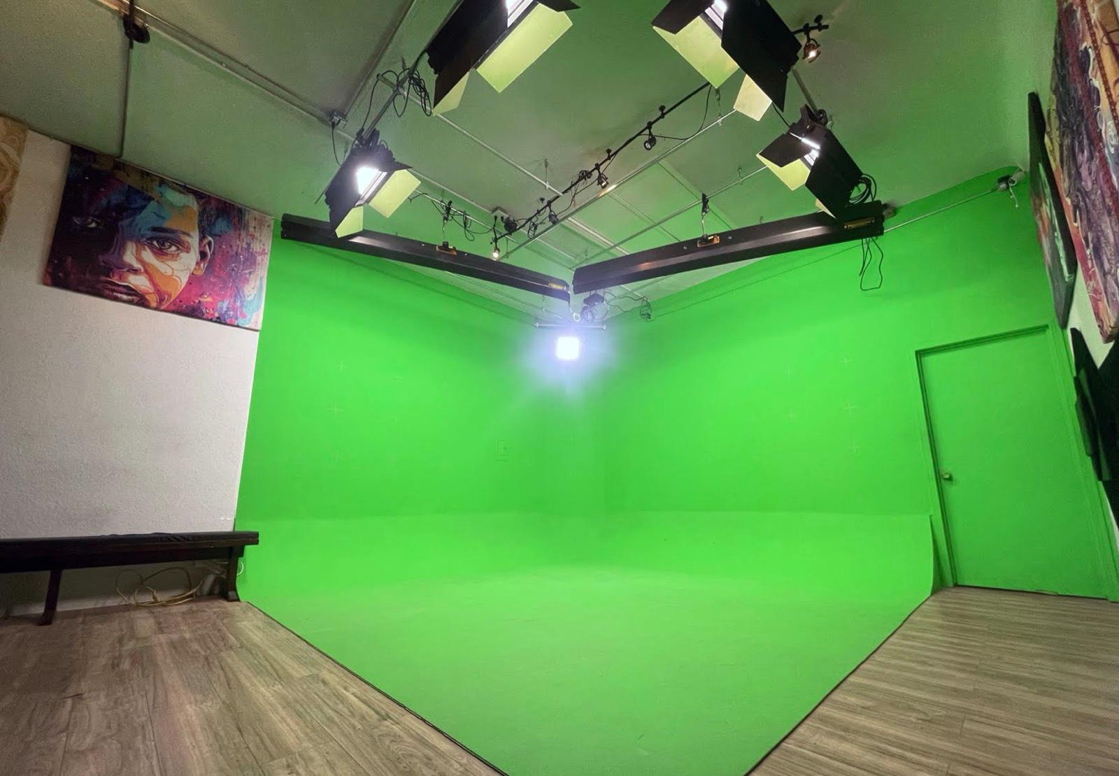 VC Quaint Green Studio — photo 2