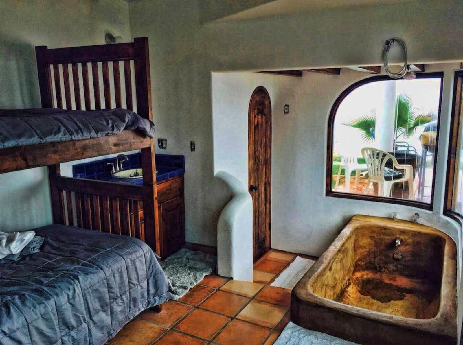VC's Spanish TJ Beachside — photo 8