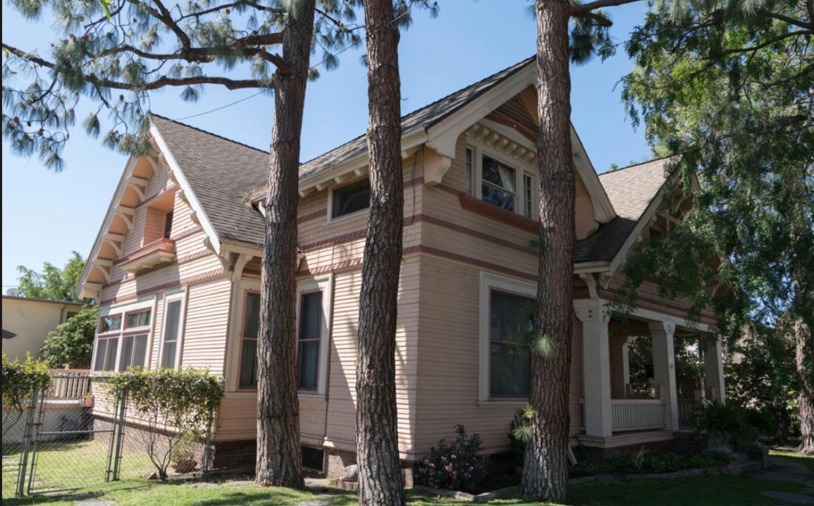 Victorian Craftsman — photo 1